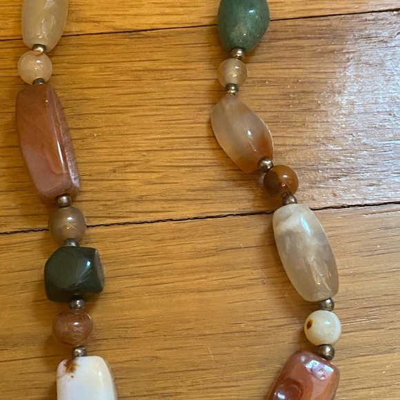 Lot of 4 Vintage Natural Polished Stone Beaded Necklaces. Good Condition. - Picture 9 of 16